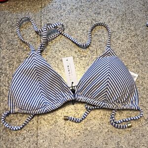 NWT Women’s Vitamin A Blue/White Gingham Size Med Triangle Bikini Top MSRP $90